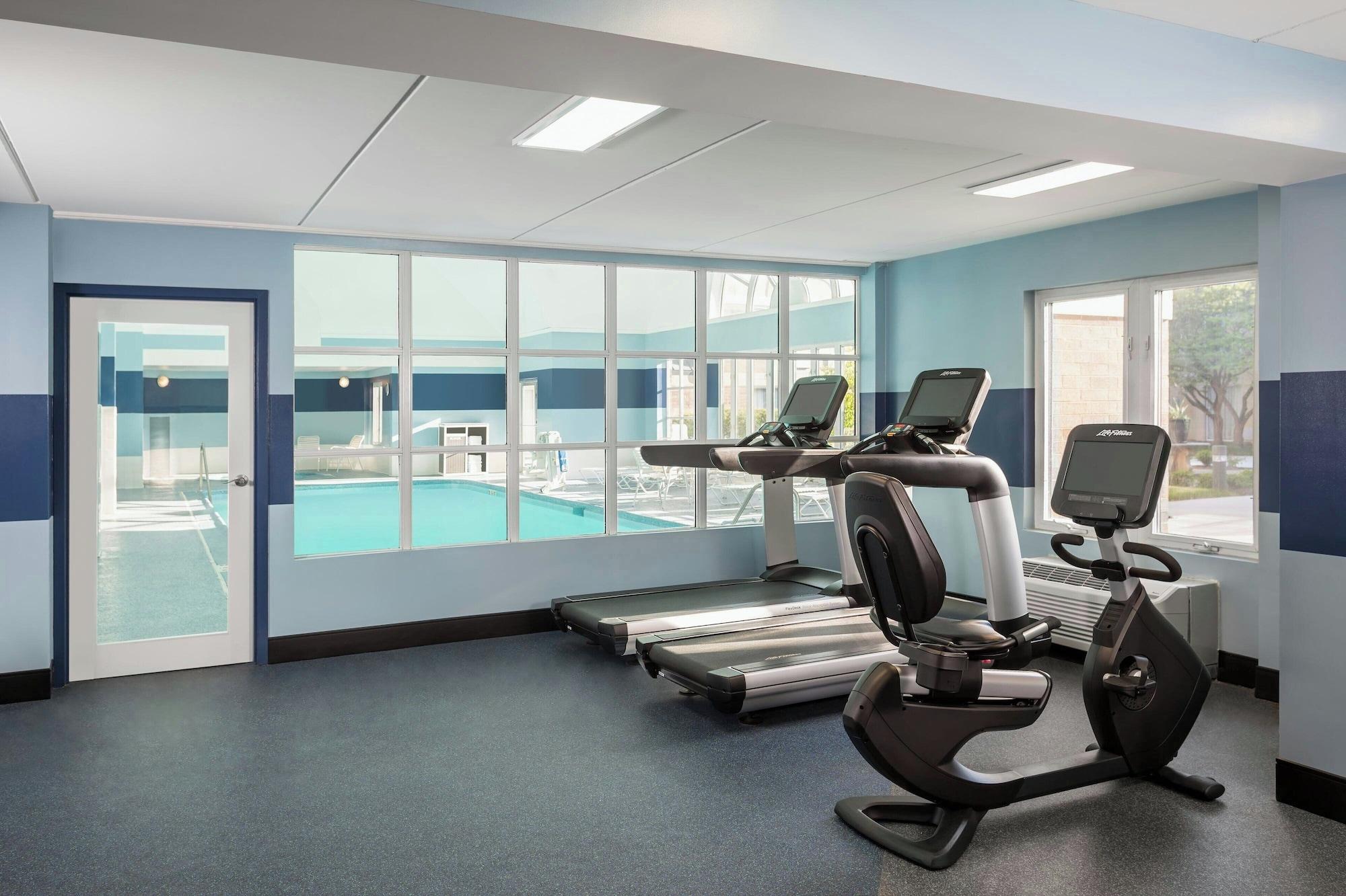 Gimnasio Four Points by Sheraton Buffalo Grove
