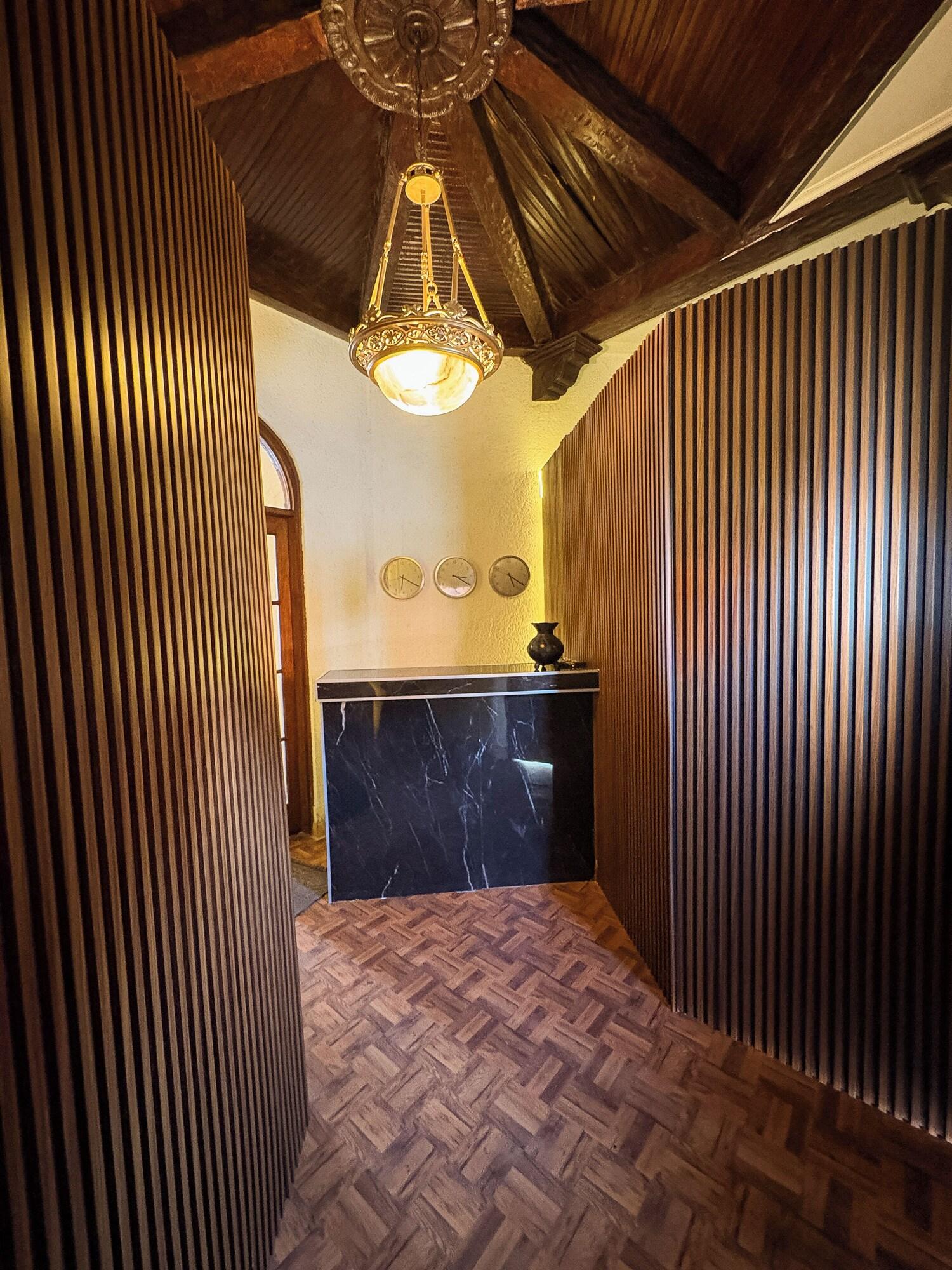 Vista Lobby Mina Suites Barrio Antiguo