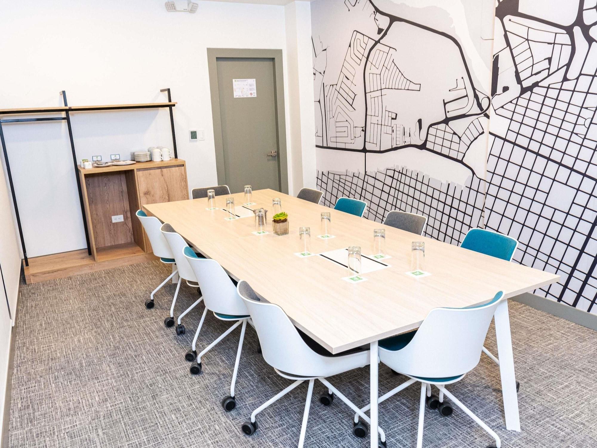 Sala de Reuniones Ibis Styles El Malecon Guayaquil