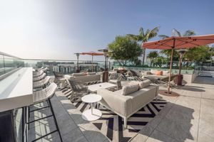 Alojamiento - The Godfrey Hotel Hollywood