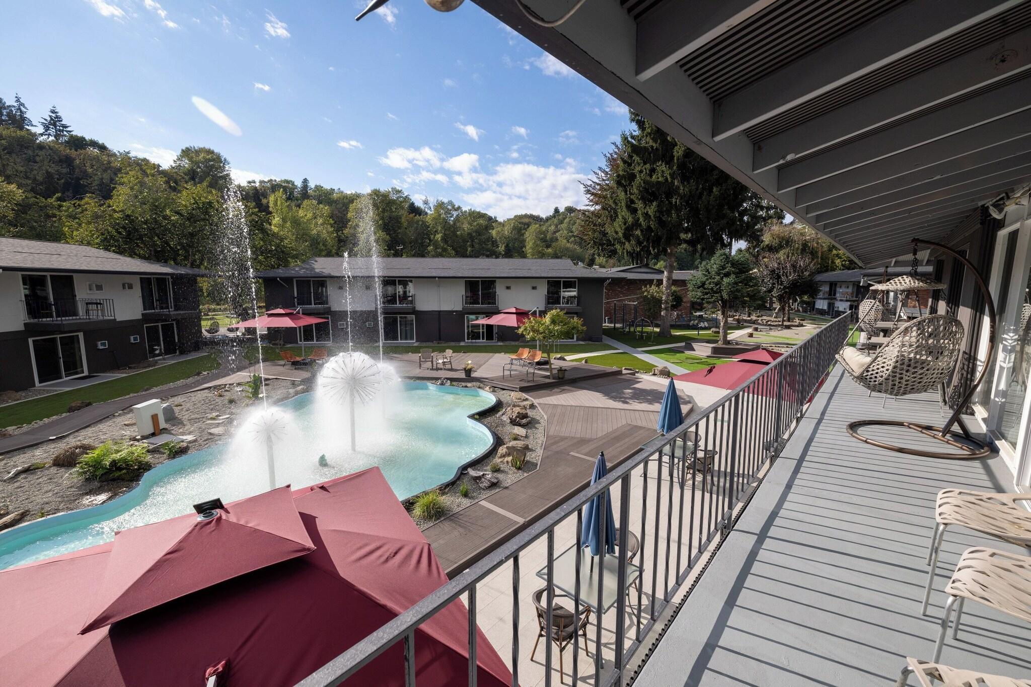 Vista Exterior Sunrise Garden Suites