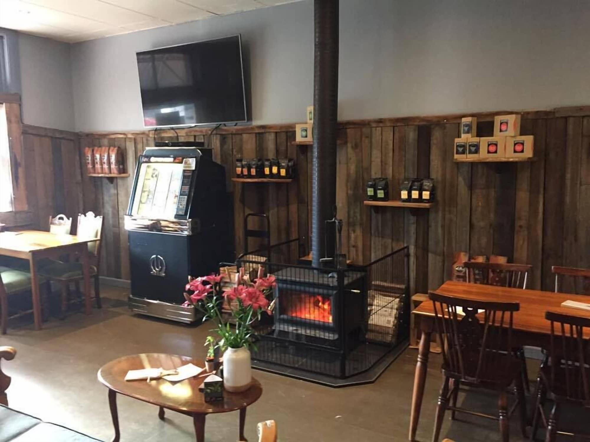 Varios The Bears Went Over the Mountain