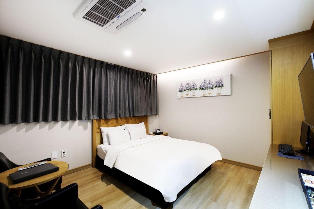 Varios Paju Golden Hill