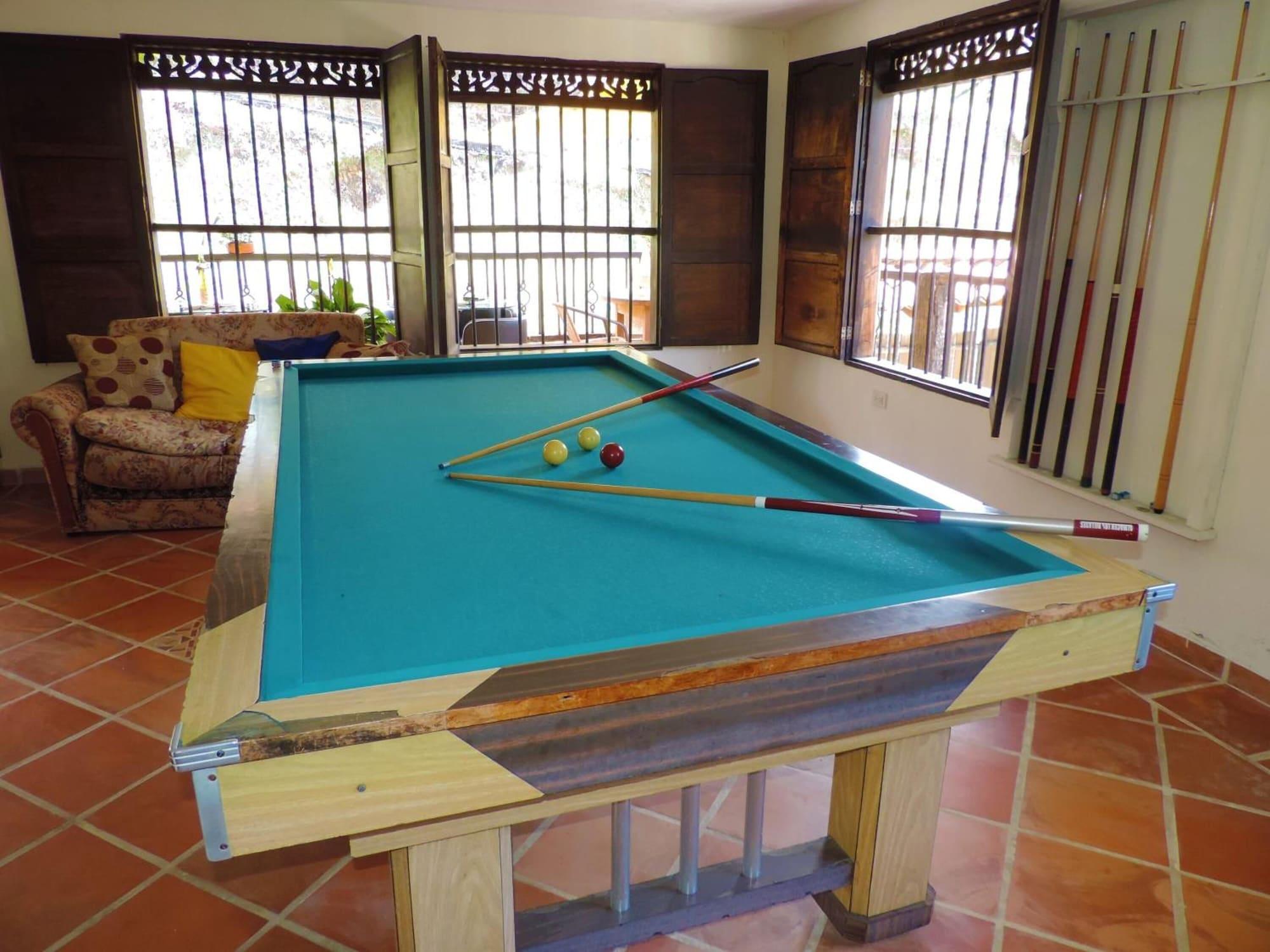 Instalaciones Recreativas Oak Tree Hostel