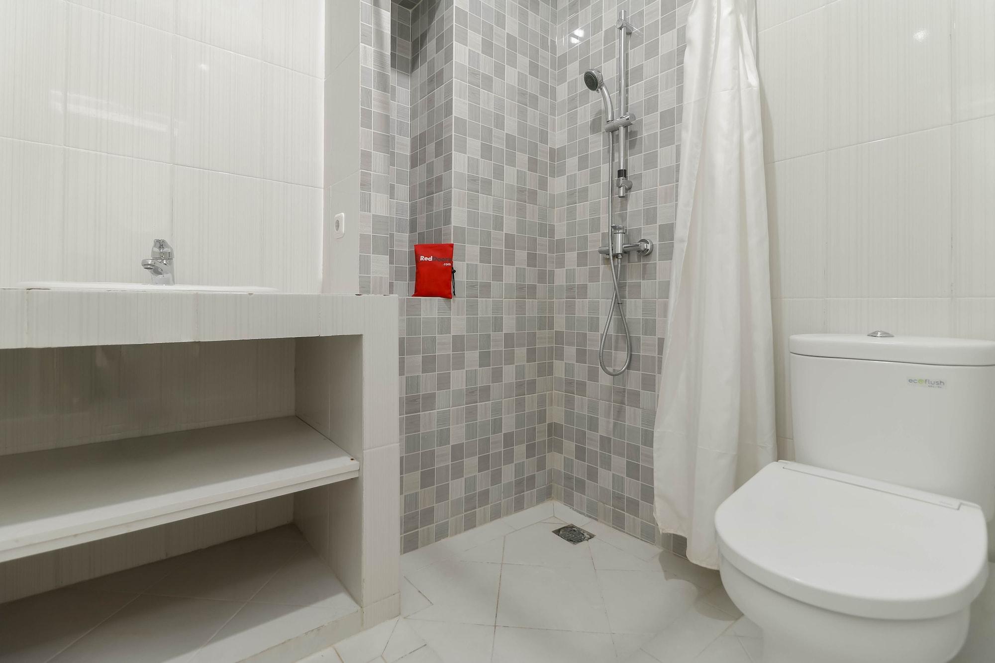 Equipamiento de Habitación RedDoorz Plus @ Setiabudi Barat