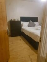 Alquiler Vacacional - Remarkable 1-bed Apartment in Romford