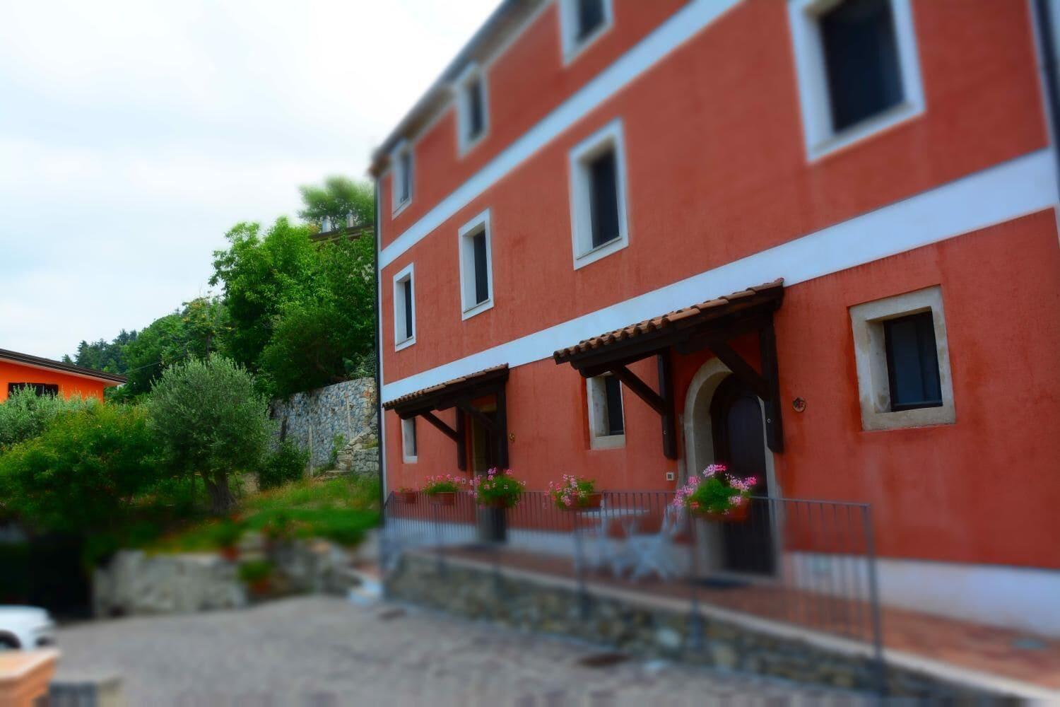 Vista Exterior B&B La Casa Rossa