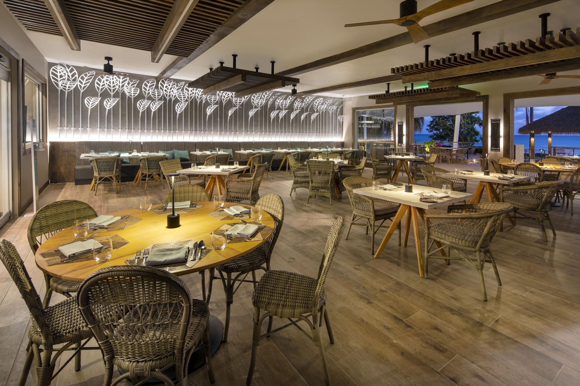 Restaurant O2 Beach Club & Spa by Ocean Hotels - All Inclusive