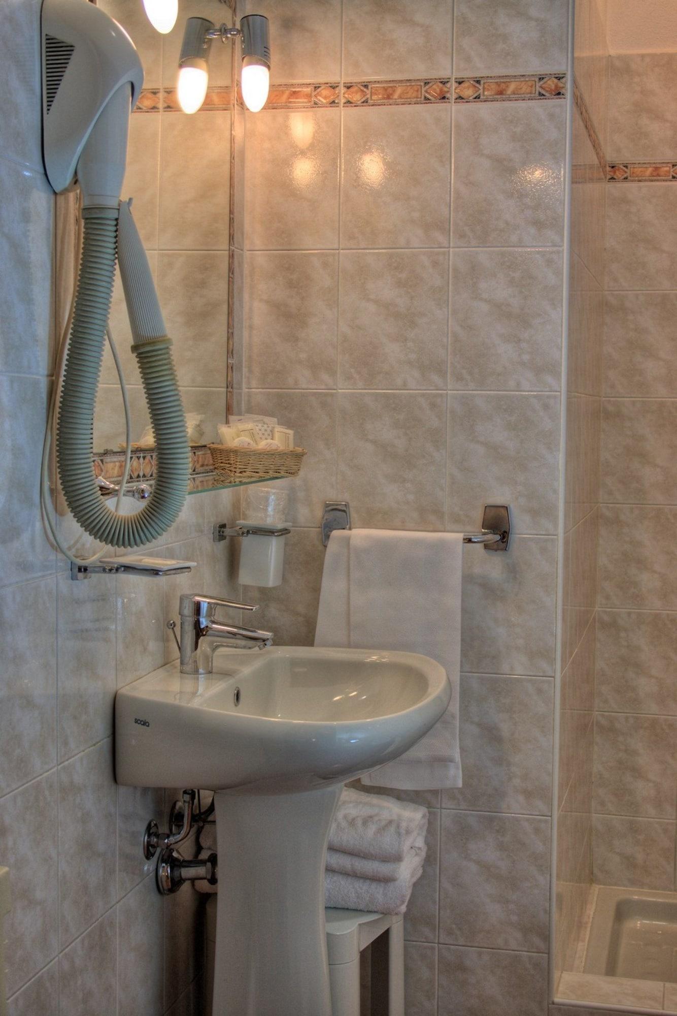 Equipamiento de Habitación Hotel Torcolo