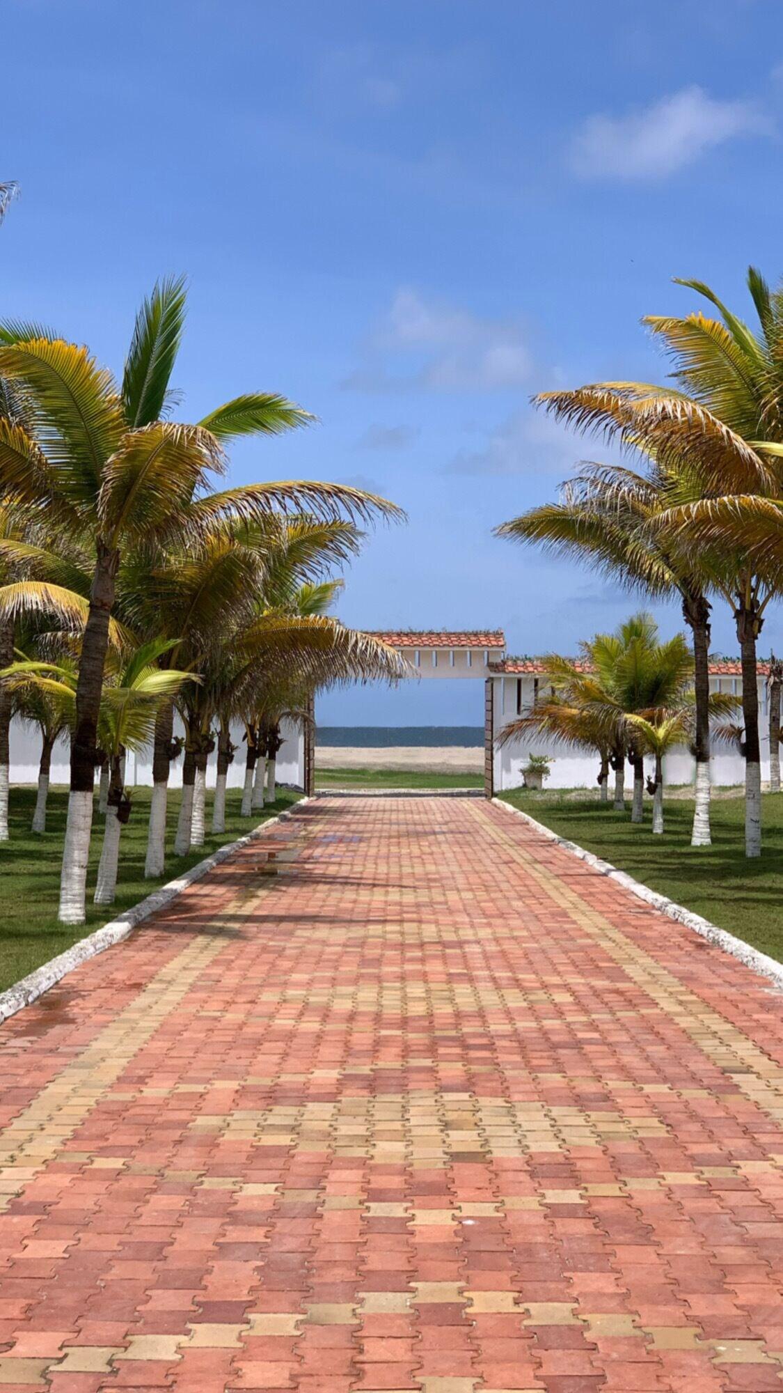 Playa La Mar Hotel Playas