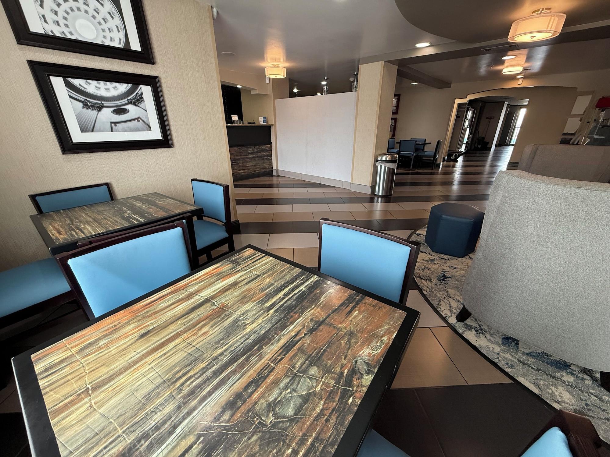 Vista Lobby Best Western Plus Jackson Downtown Colliseum