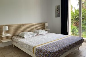 Alquiler Vacacional - VILLA 4 ETOILES 8 PERS 136 M2 PISCINE CHAUFFEE AU SEL JARDIN ARBORE 1000 M2