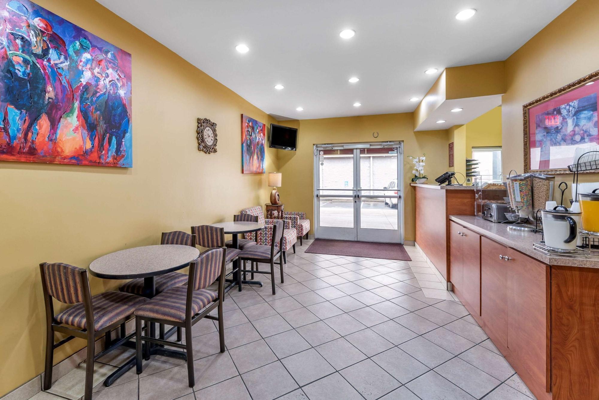 Restaurant Econo Lodge Louisville Airport