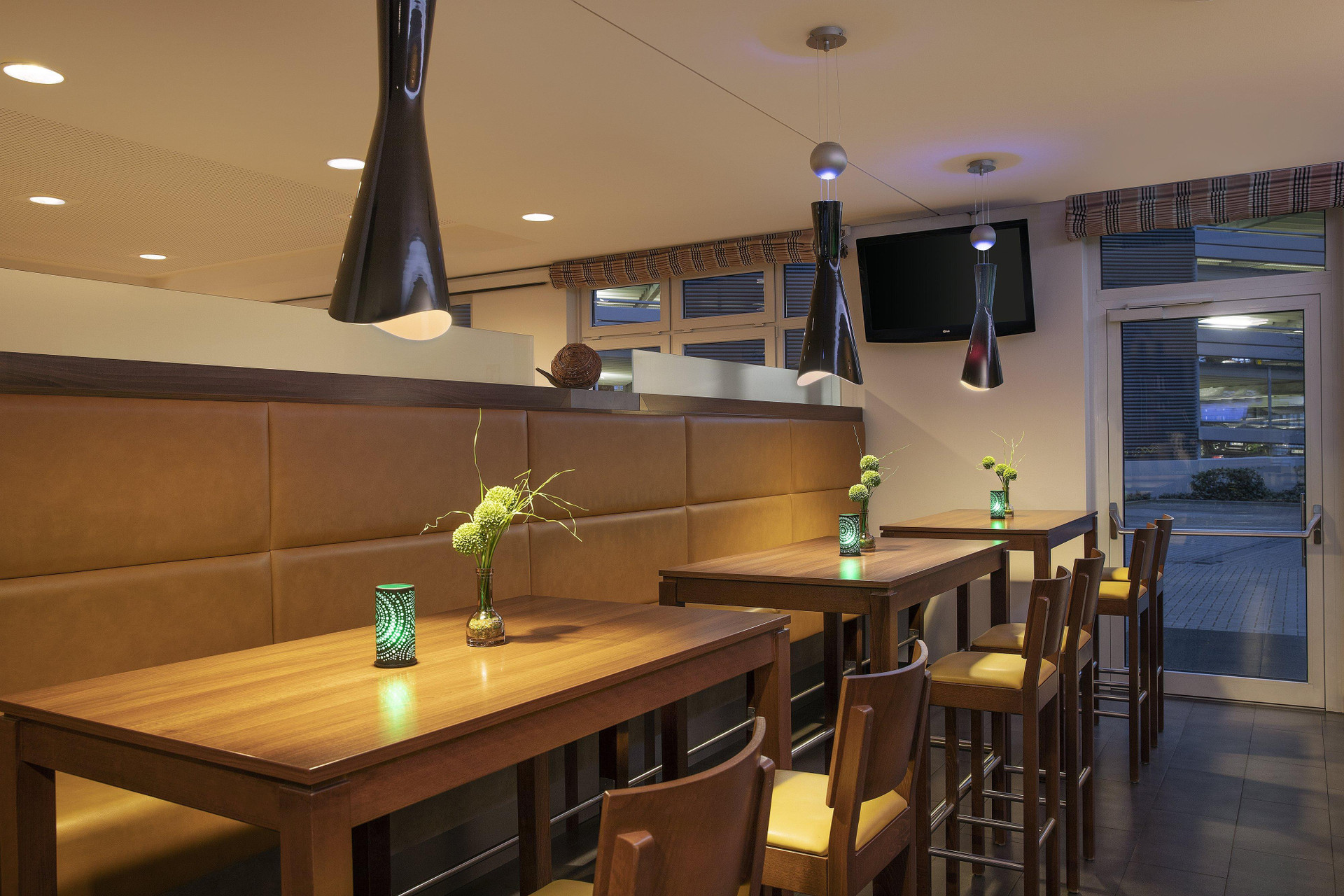 Bar/Salón Holiday Inn Express Bremen Airport by IHG