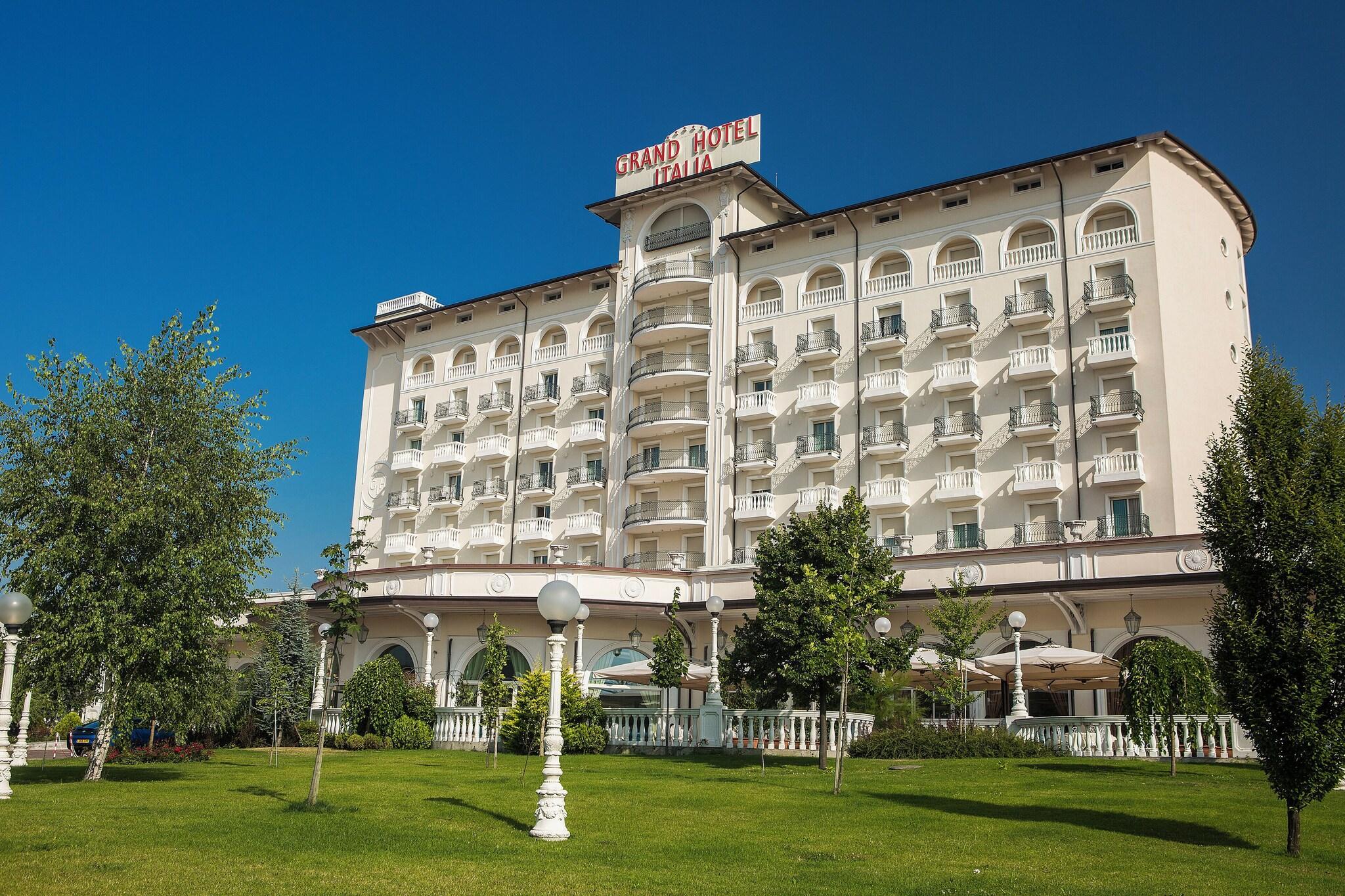 Vista Exterior Grand Hotel Italia