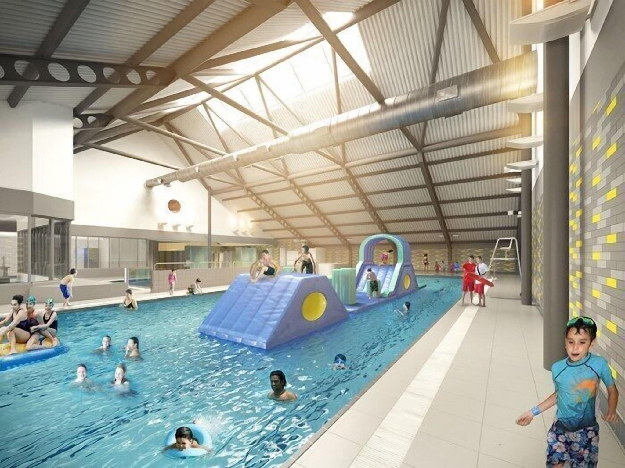 Vista Piscina Bianca's House Hotel Heathrow Airport