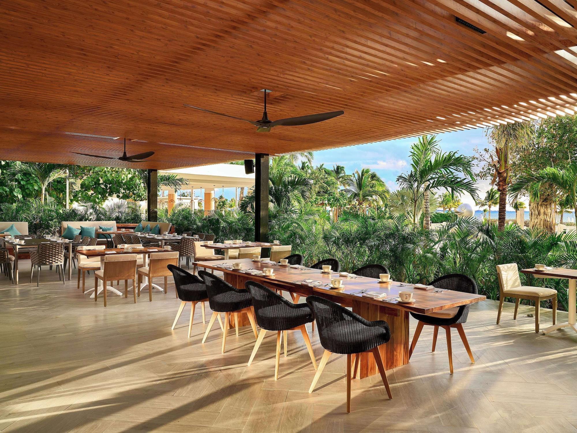 Restaurant SLS Playa Mujeres – ALL Inclusive Collection