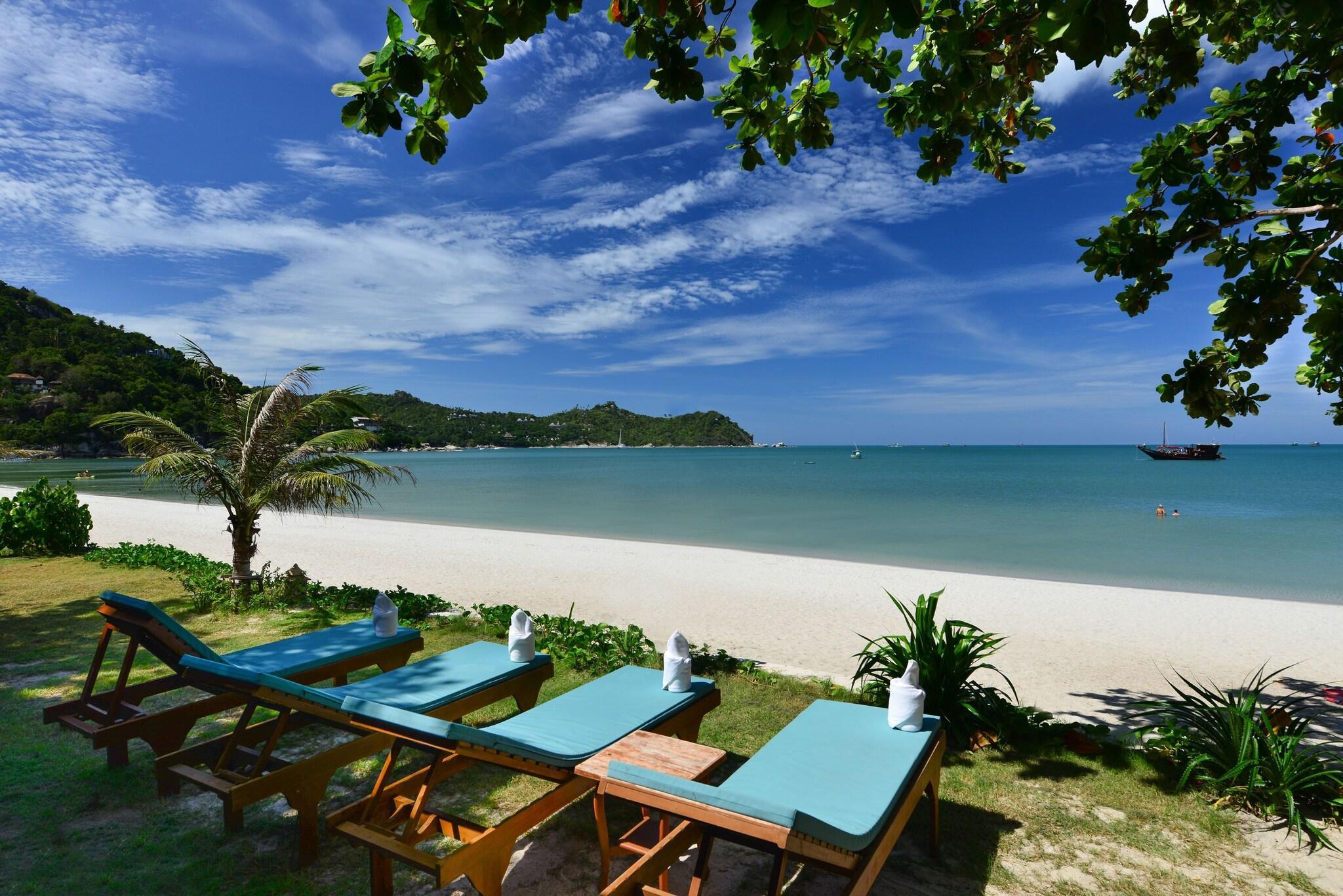 Playa PingChan Koh Phangan Beachfront Resort