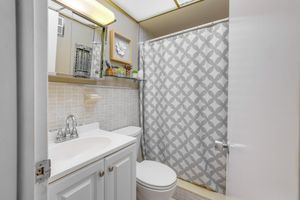 Alquiler Vacacional - Walk to Beach & Marina: Singer Island Condo