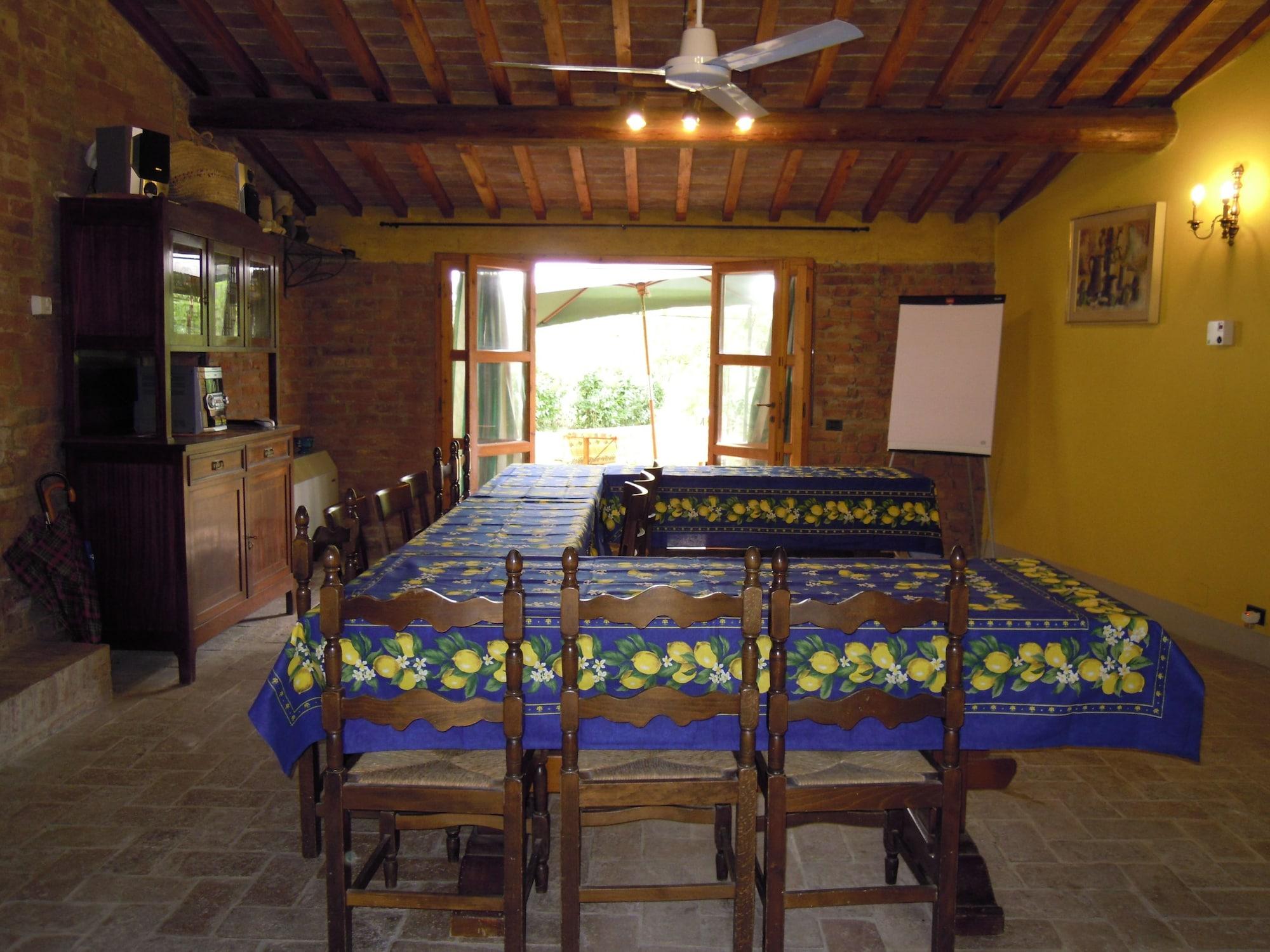 Sala de Reuniones Borgo di Alica