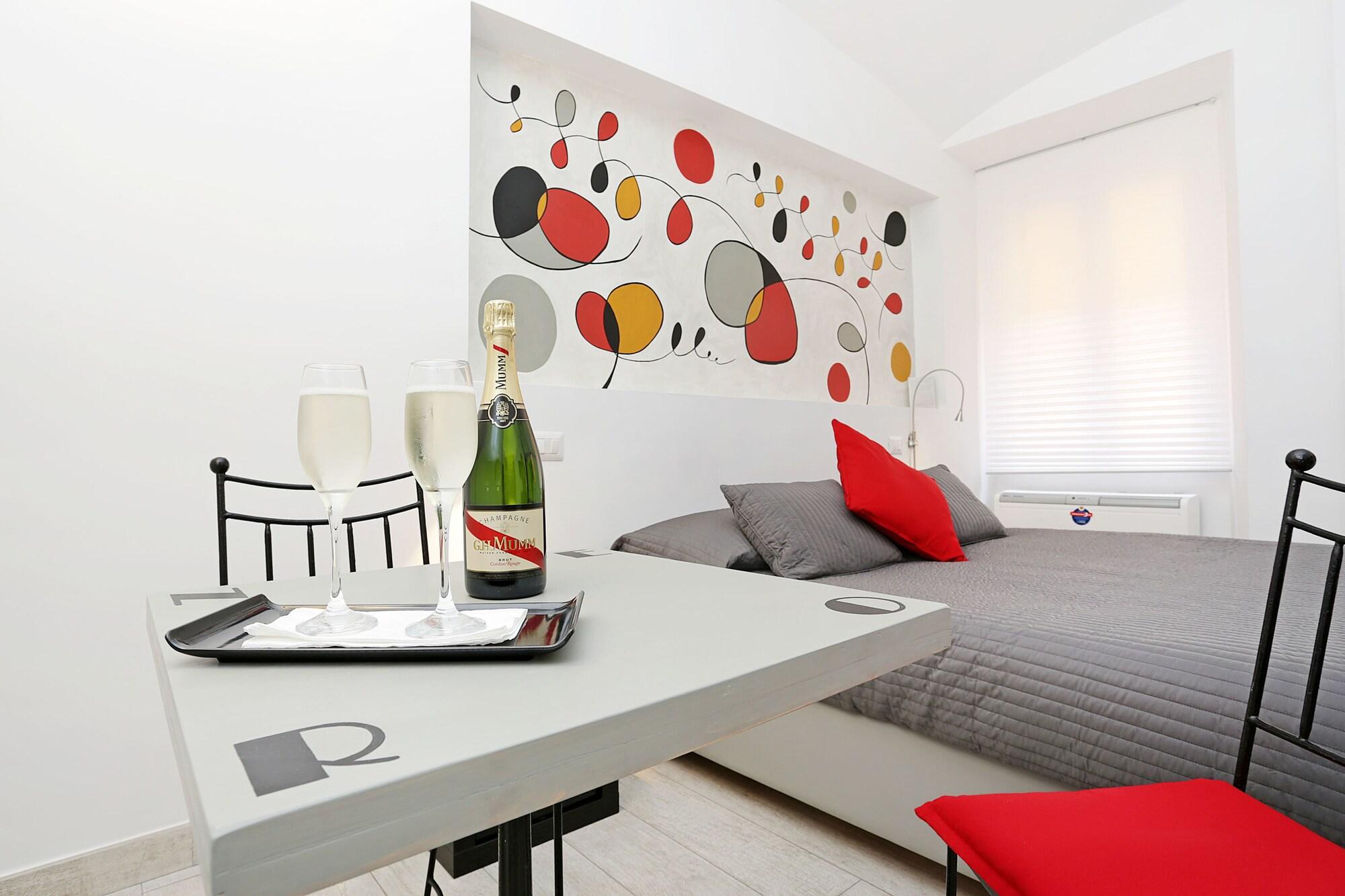 Varios Houspitality Nero B&B