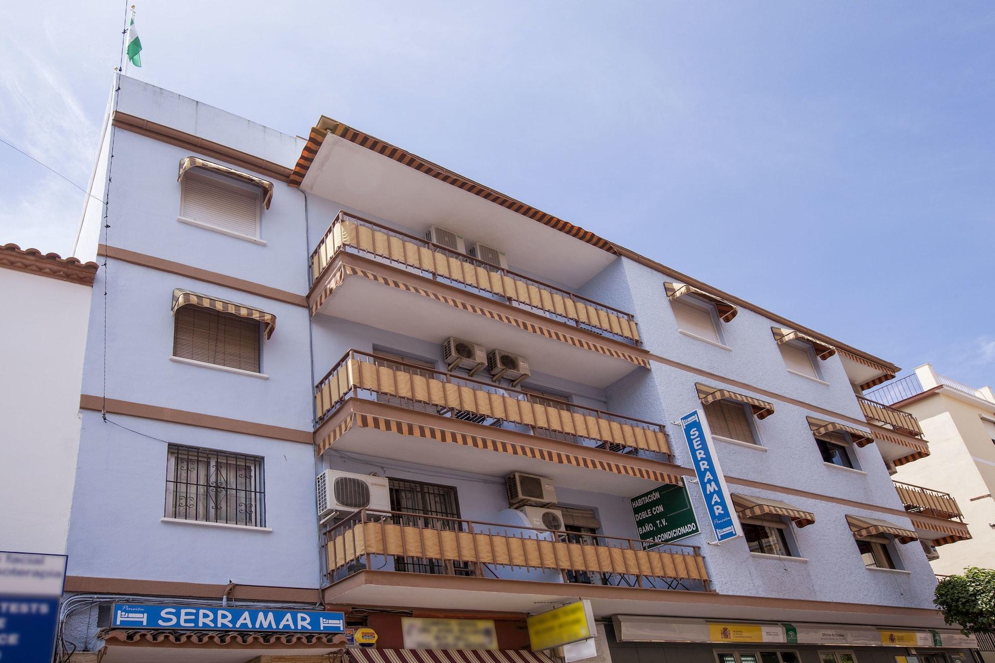 Vista Exterior Pensión Serramar