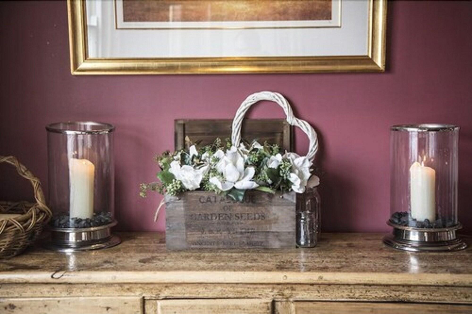 Vista Lobby The Salwey Arms