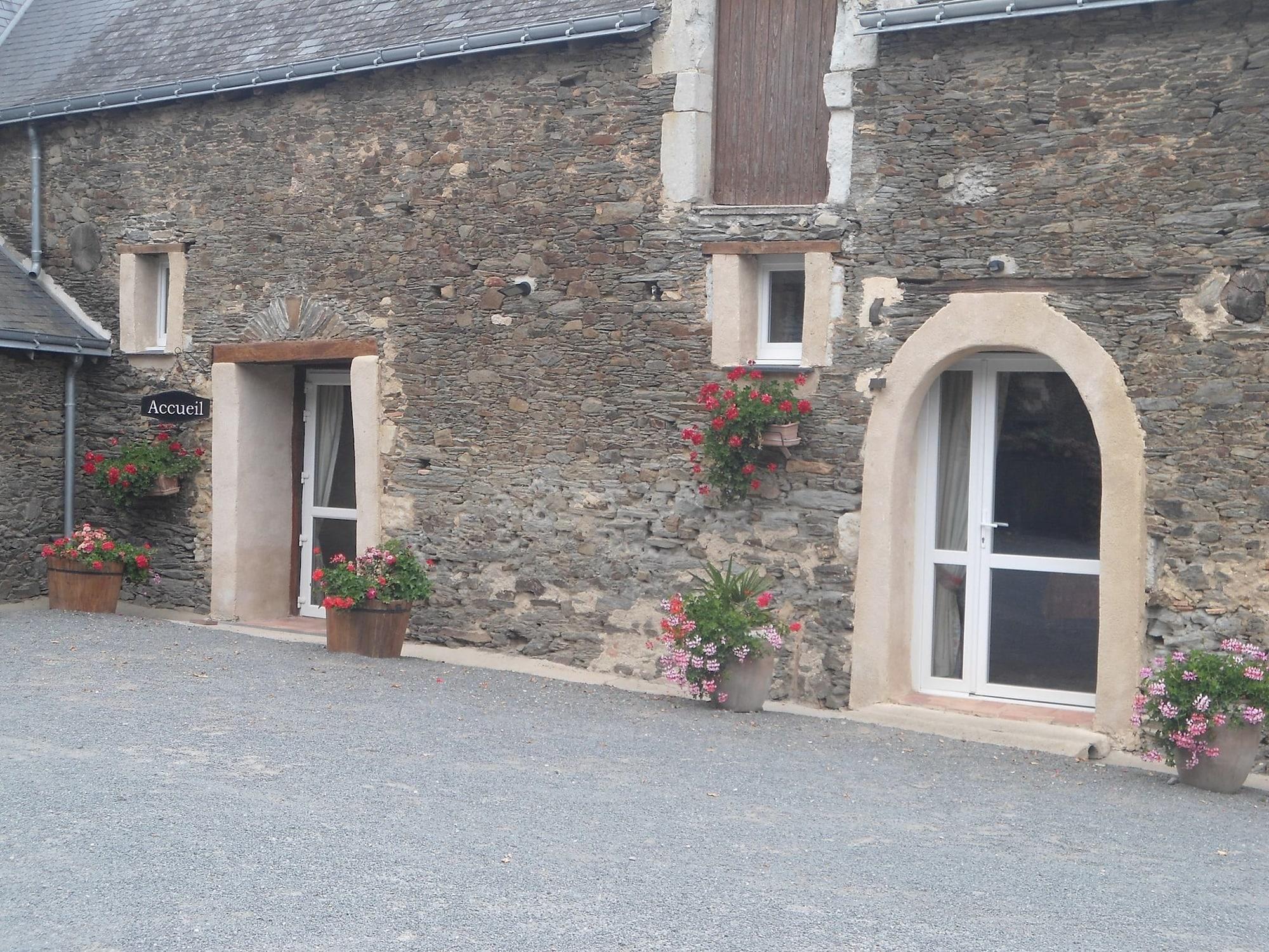 Vista Exterior Domaine De La Cour