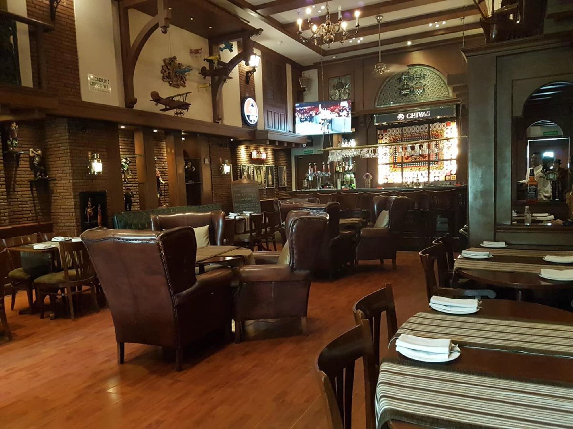 Bar/Salón The Palms - Town & Country Club