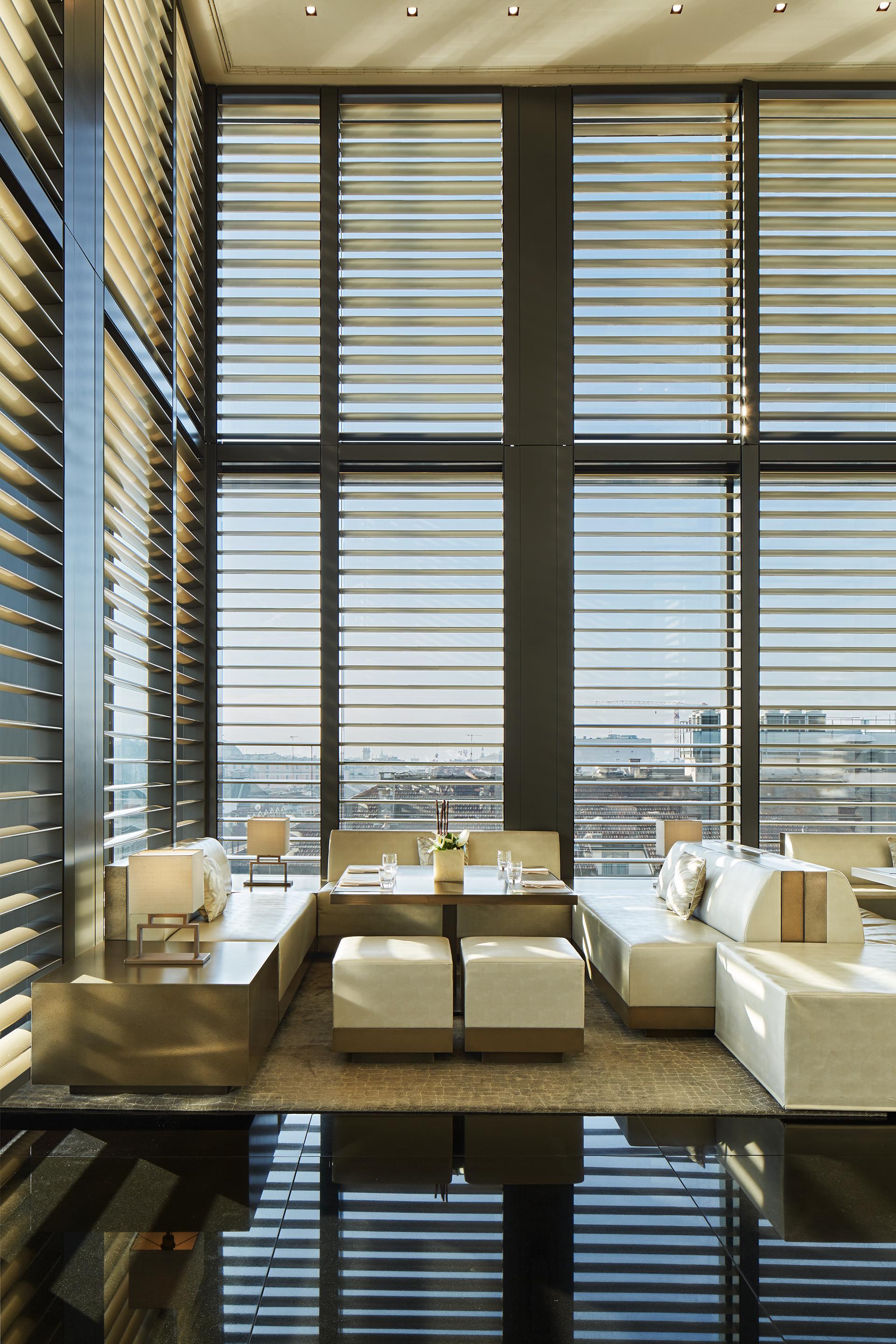 Bar/Salón Armani Hotel Milano