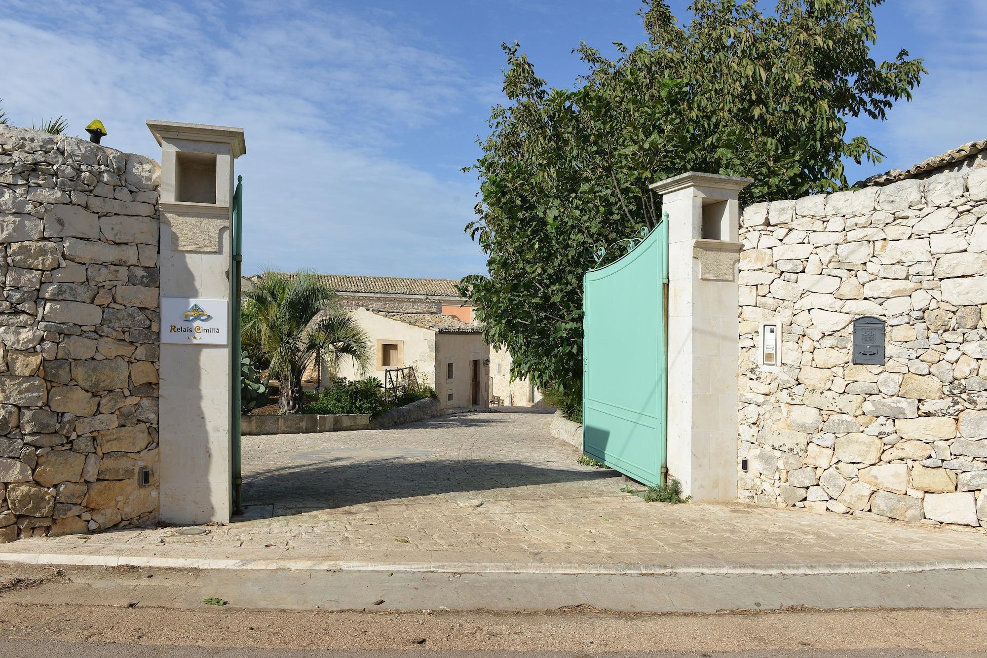 Vista Exterior Relais Cimillà