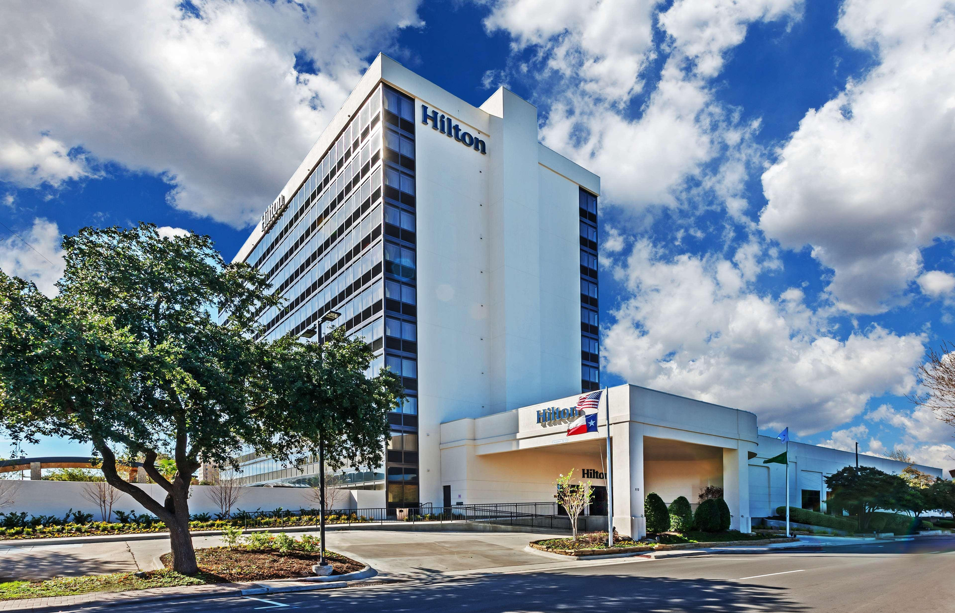 Vista Exterior Hilton Waco
