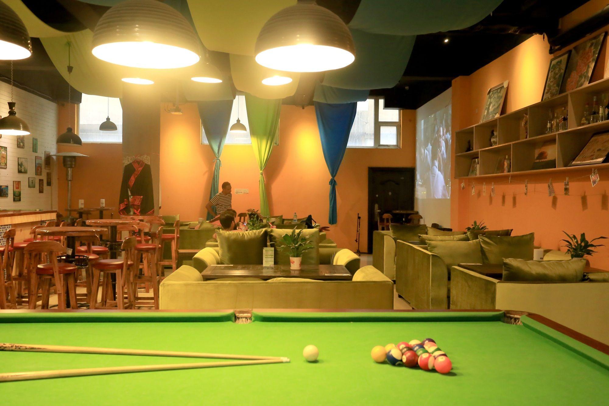 Instalaciones Recreativas Alley Youth Hostel