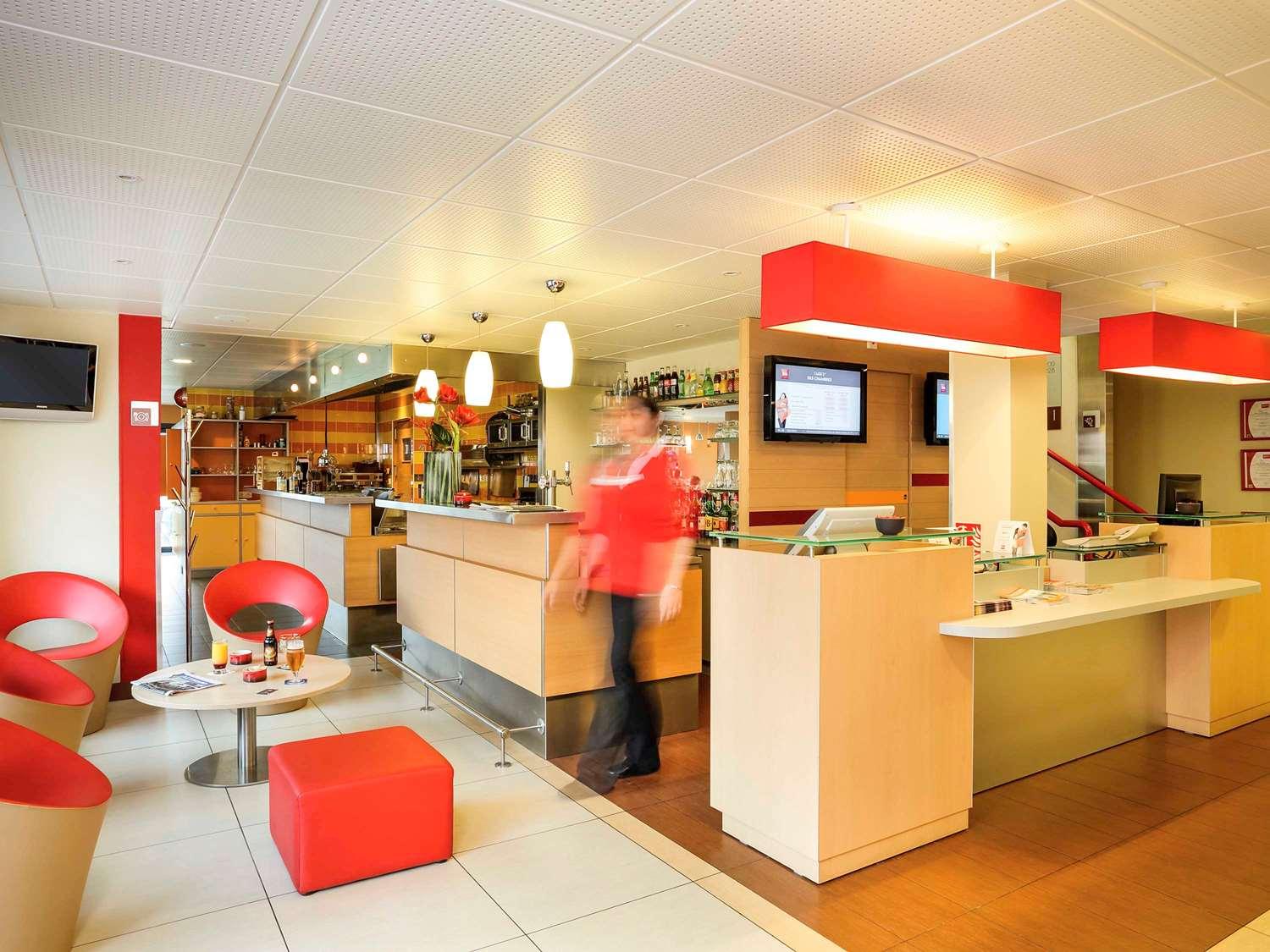 Vista Lobby ibis Le Mans Est Pontlieue