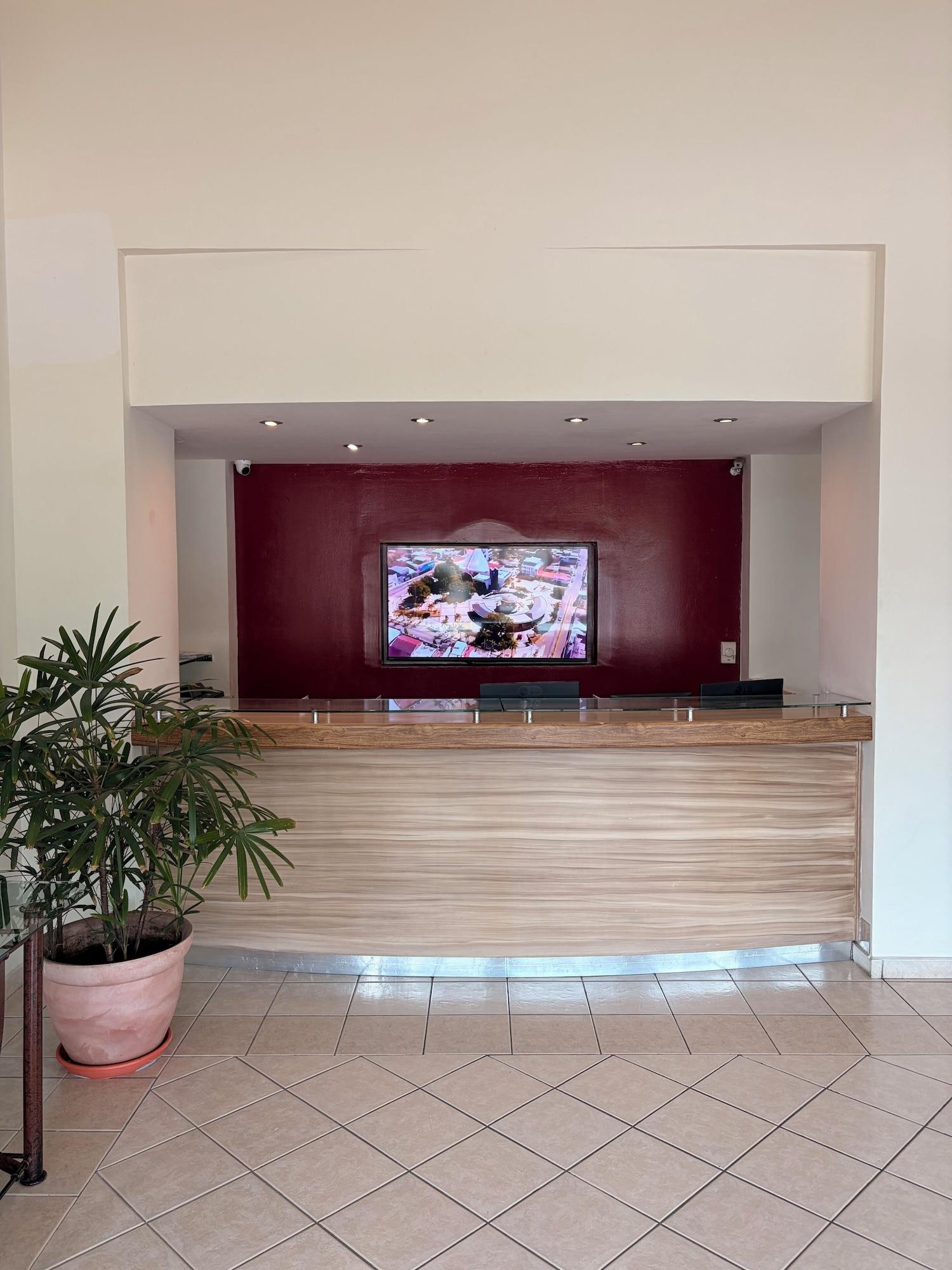Vista Lobby Plaza Inn Express