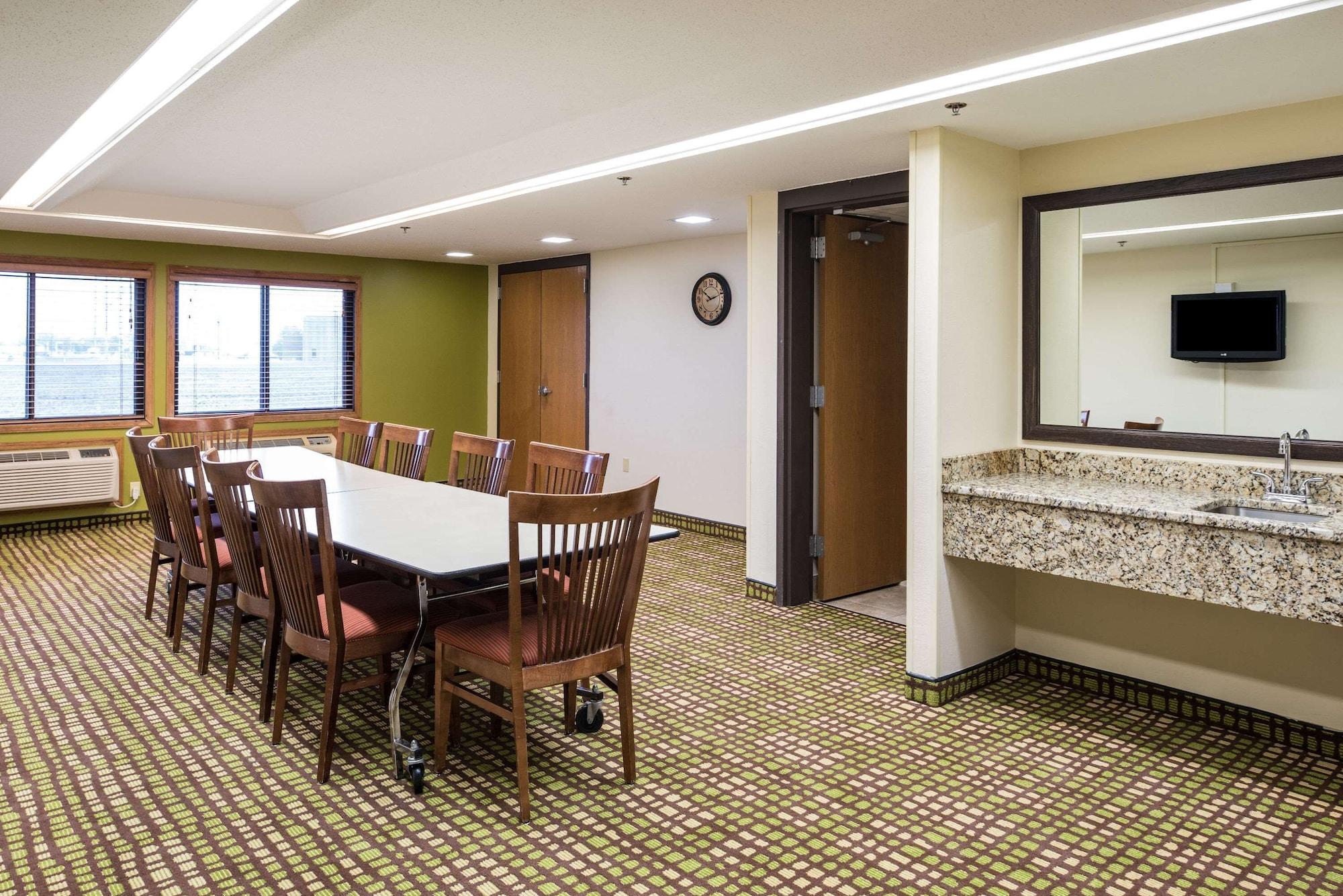 Sala de Reuniones AmericInn by Wyndham Wahpeton