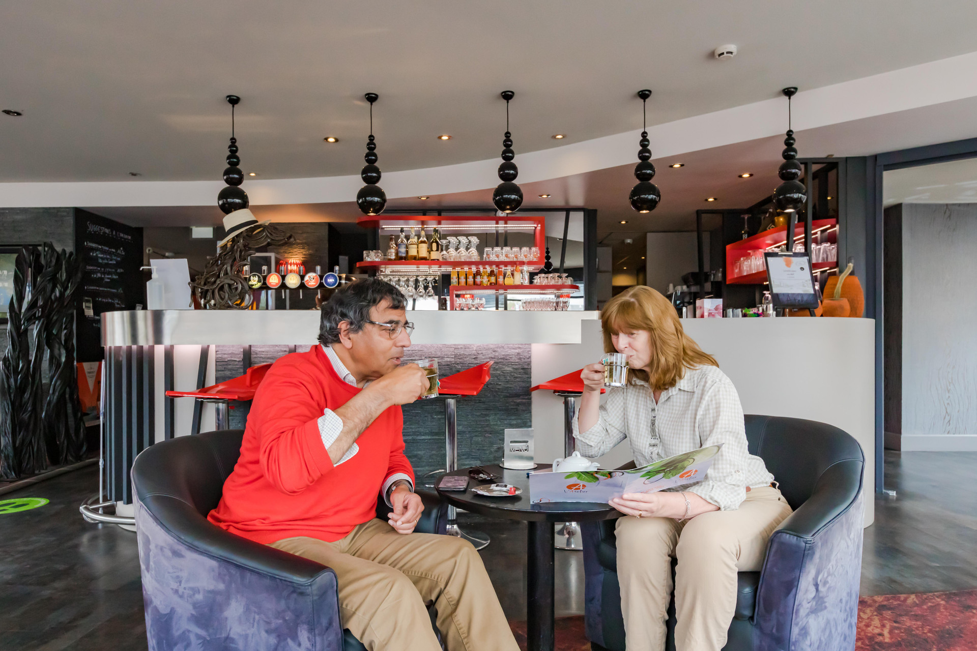 Bar/Salón Logis Hôtel Restaurant Le Fruitier