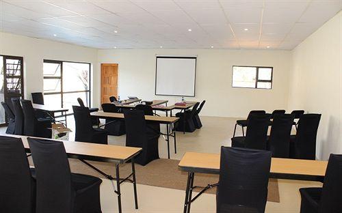 Sala de Reuniones African Footprints Lodge