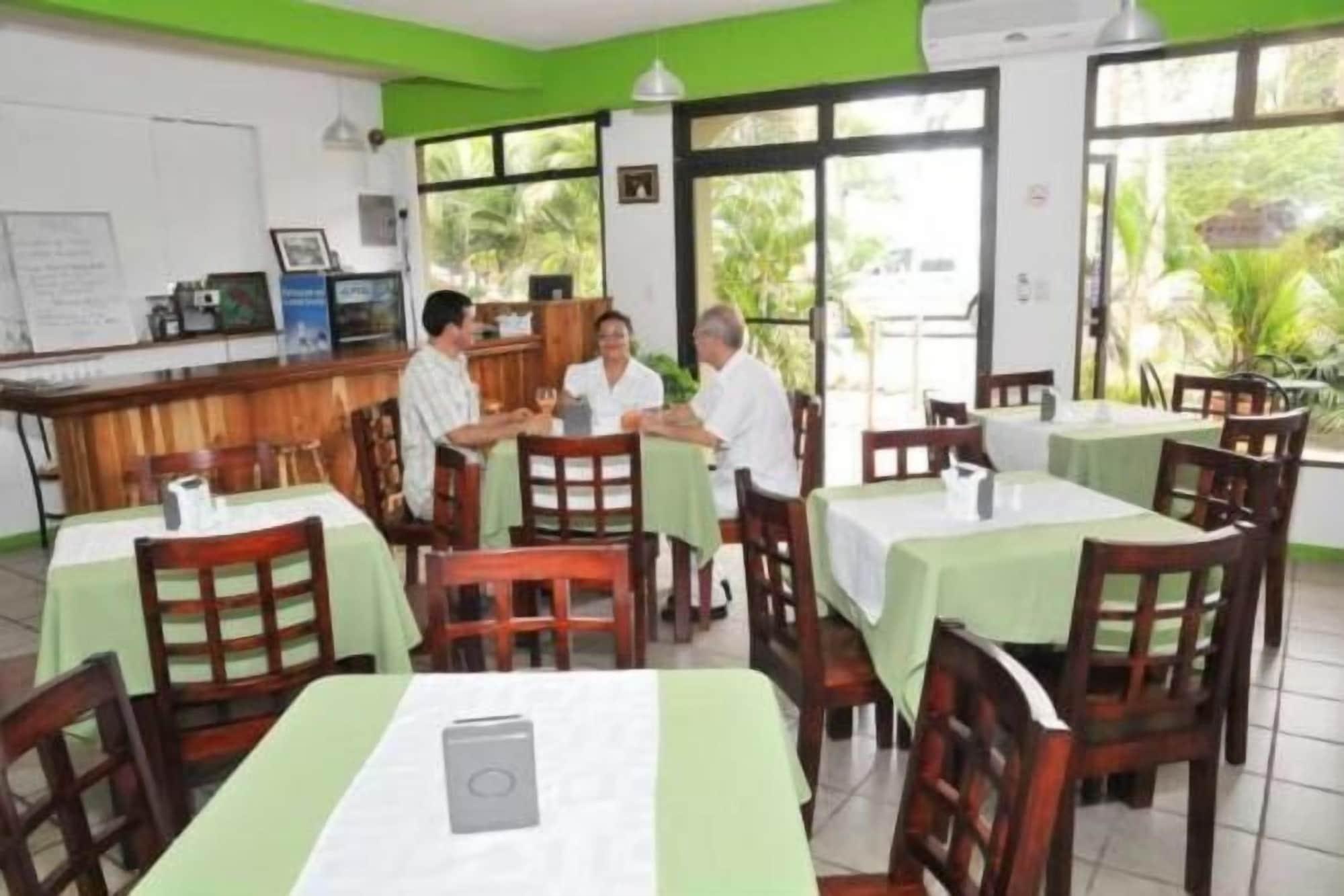 Restaurant Hotel Santa Ana Liberia Airport