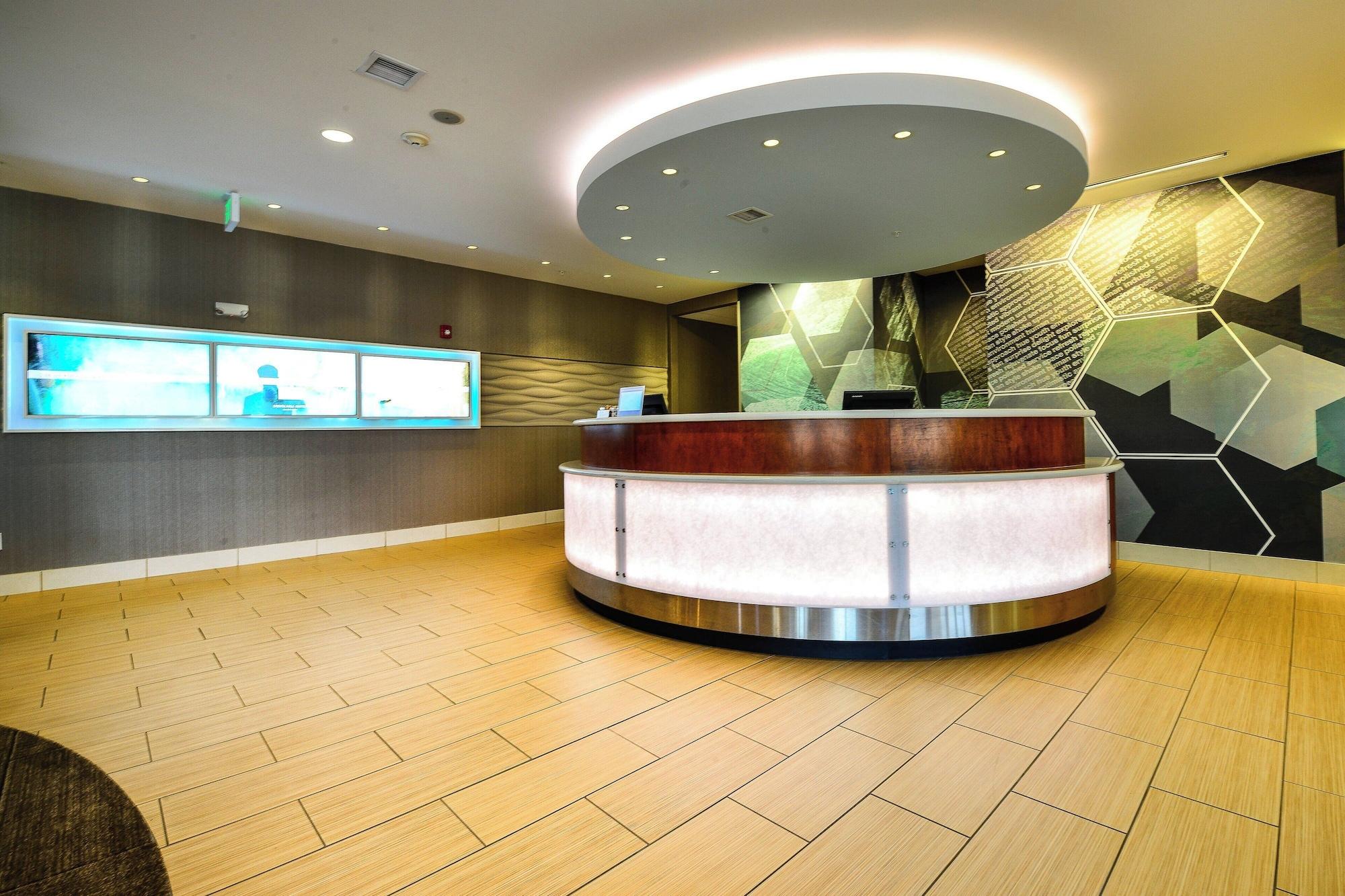 Vista Lobby SpringHill Suites by Marriott Grand Forks