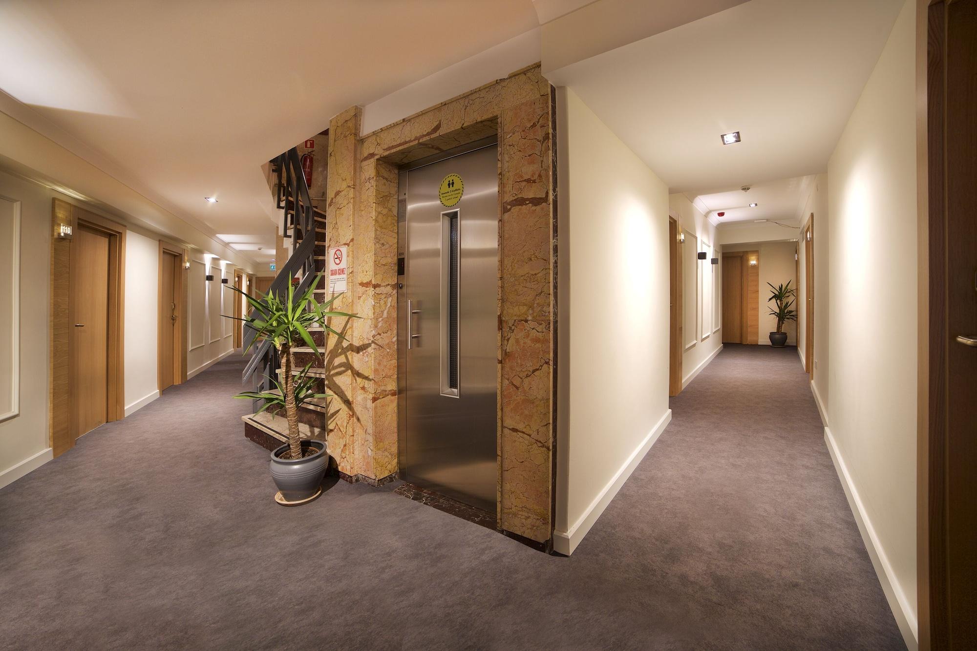 Vista Lobby Barin Hotel