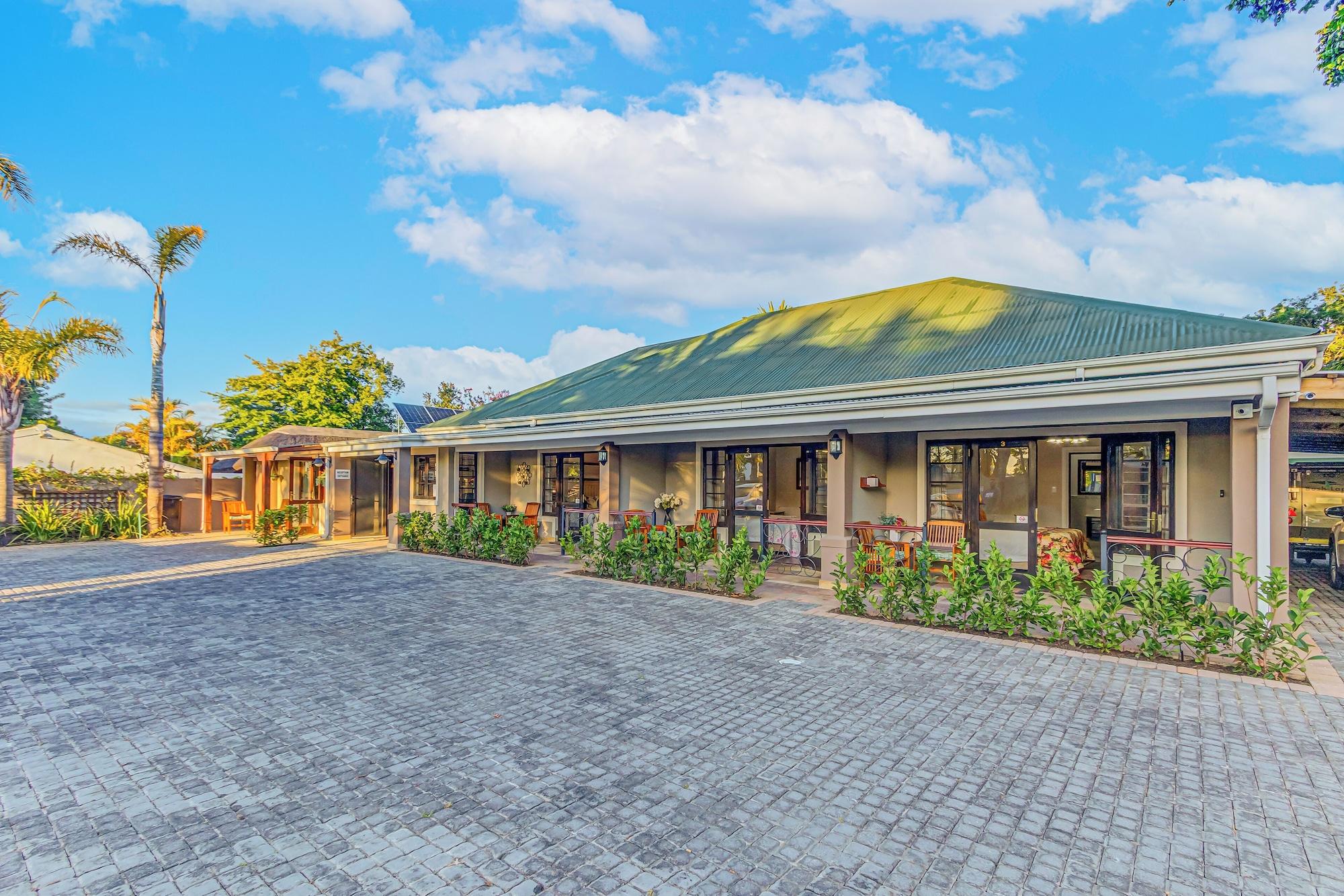 Vista Exterior Caledon 23 Guest House