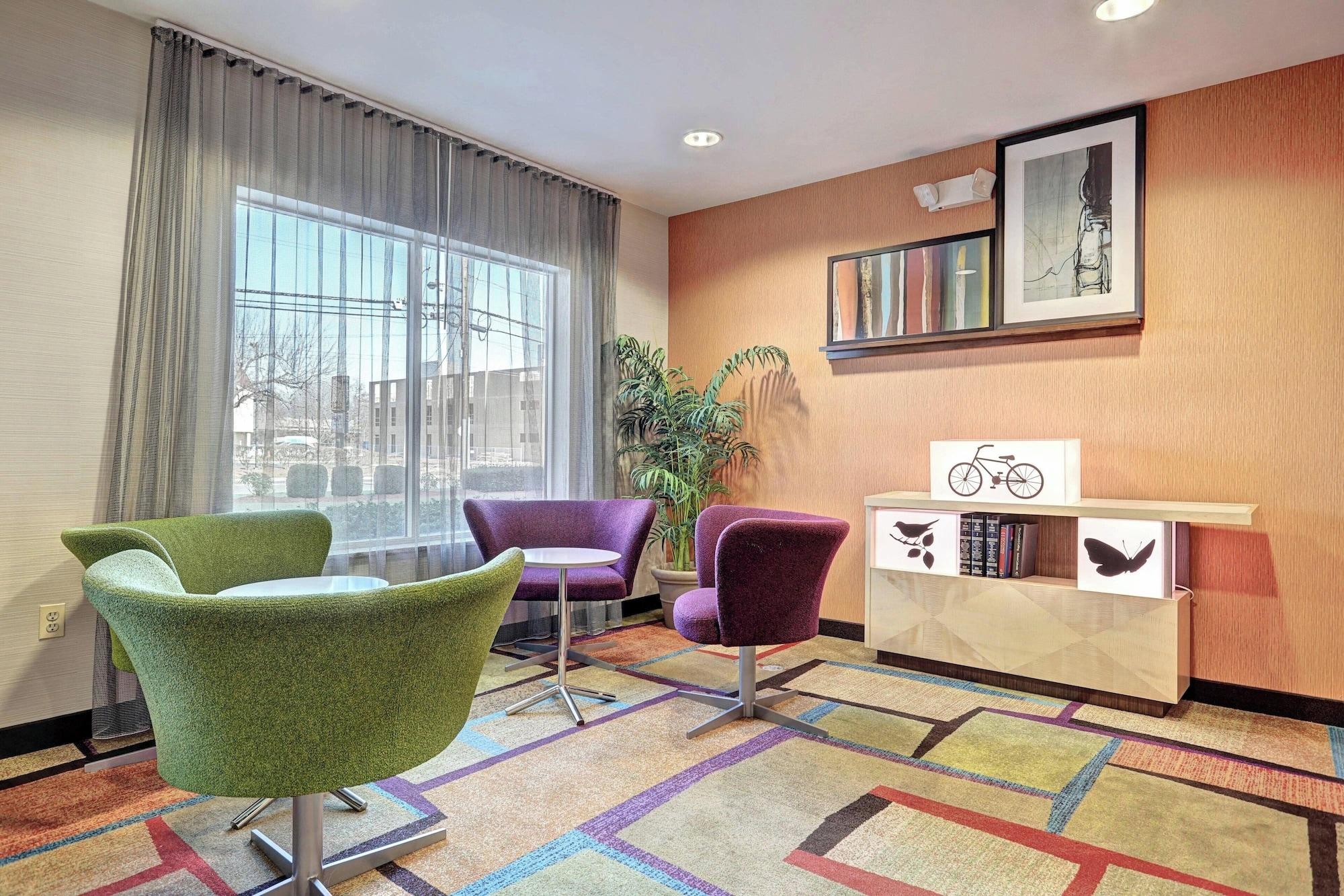 Vista Lobby Fairfield Inn & Suites by Marriott Edison-South Plainfield