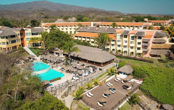 Family Selection at Grand Palladium Vallarta Resort & Spa - All Inclusive - Hoteles 5 estrellas en Puerto Vallarta, México