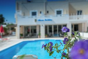 Alojamiento - Hiona Holiday Hotel