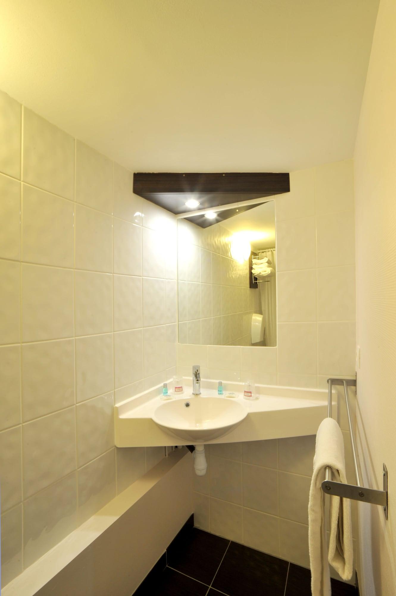 Equipamiento de Habitación Brit Hotel Confort Lyon Dardilly