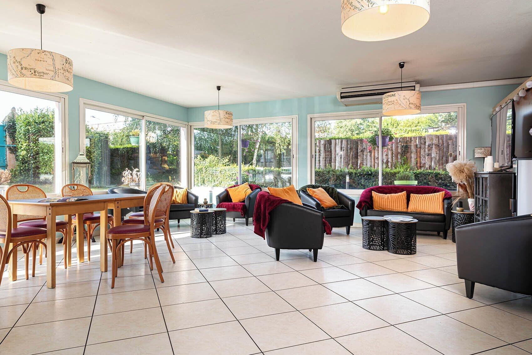 Vista Lobby Deltour Hotel Puy en Velay