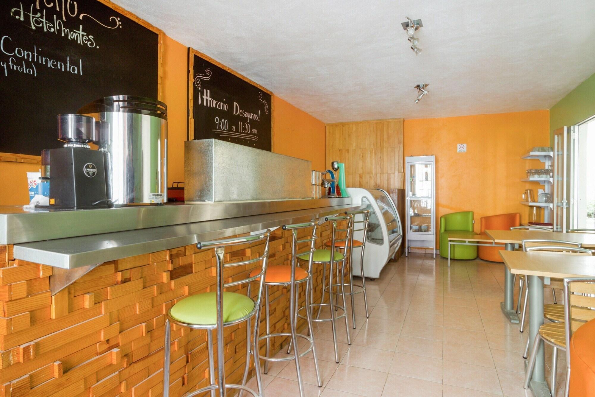 Restaurant OYO Hotel Montes, Atlixco