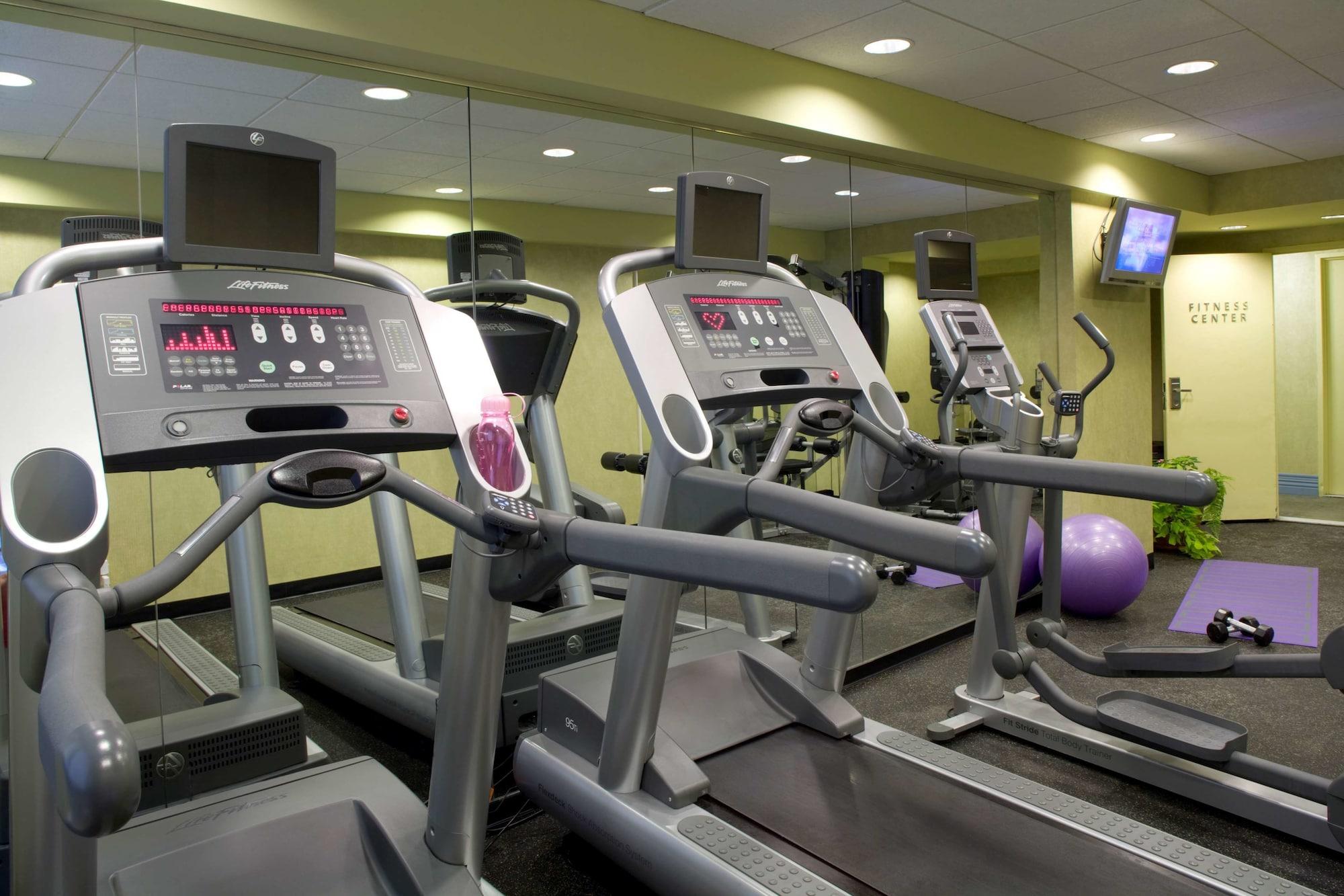 Gimnasio The Gardens Sonesta ES Suites New York