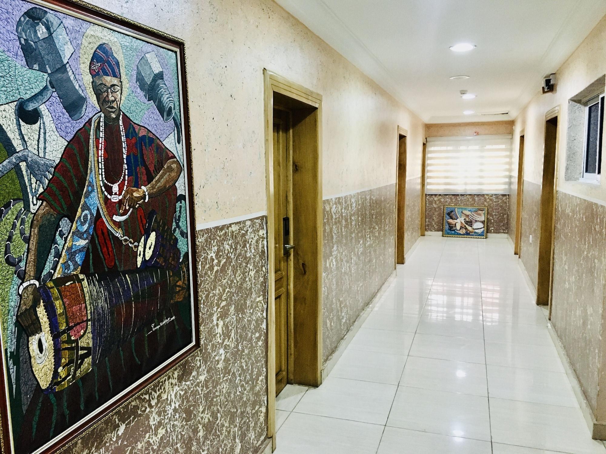 Varios Grand Style Guest House